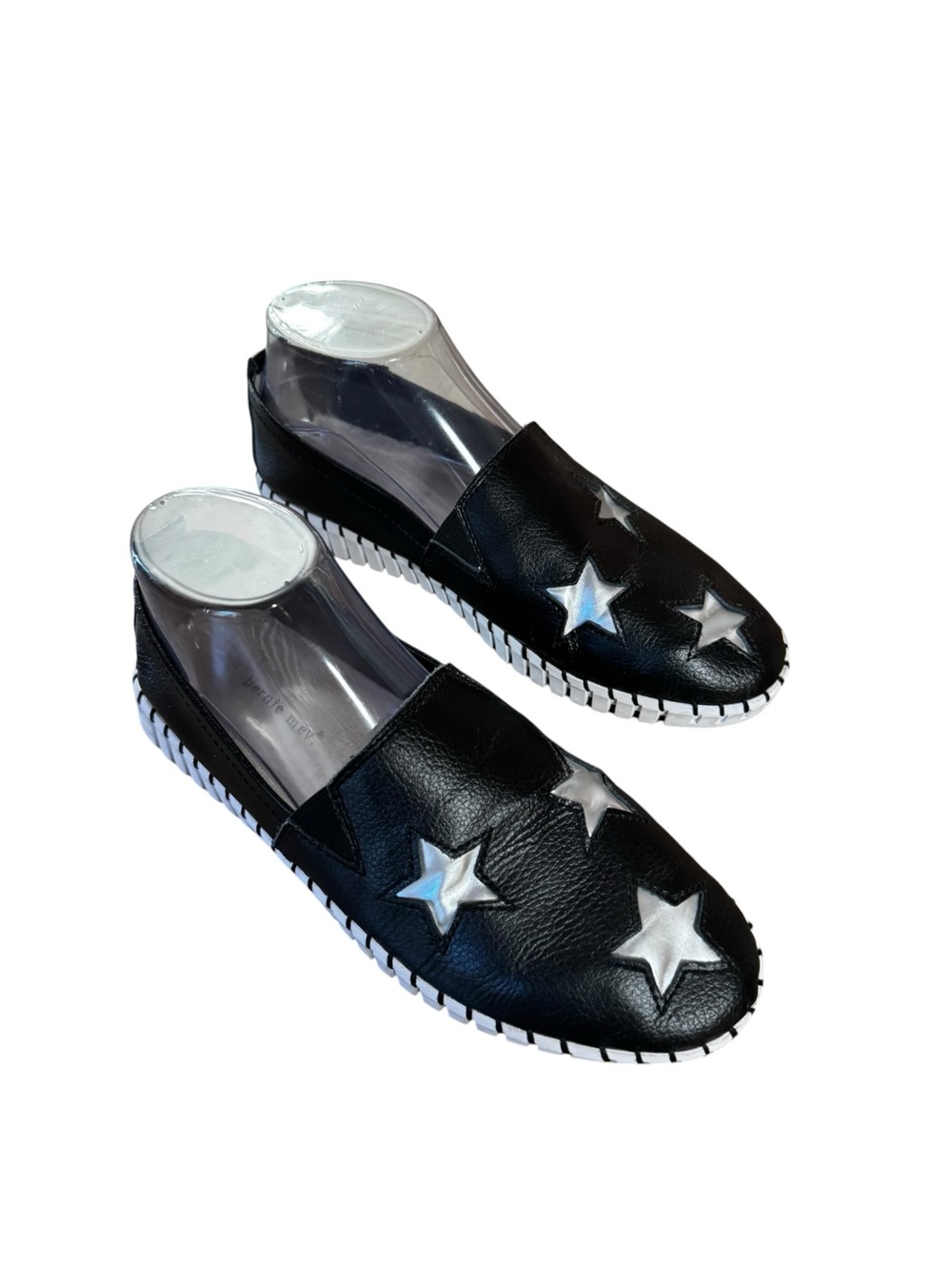 Bernie Mev Black Leather Slip On Shoes/Sneakers with Cut Out Silver Stars Size 8
